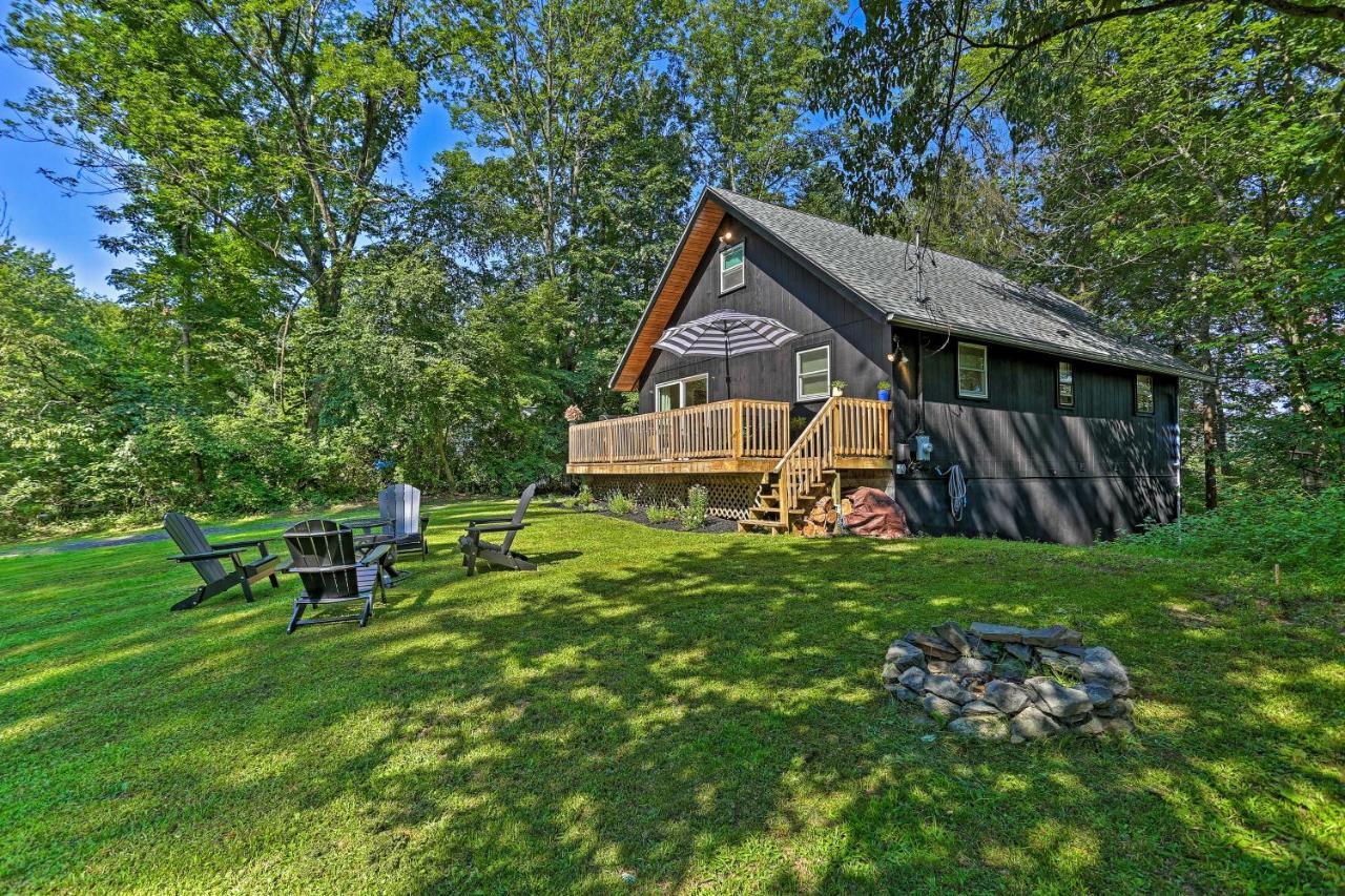 Modern East Stroudsburg Home With Deck And Gas Grill! Esterno foto